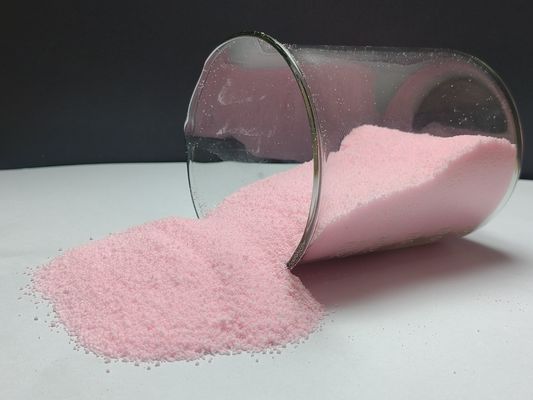 Renkli Pembe Toz Yeni Bir Çamaşır Sihirbazı